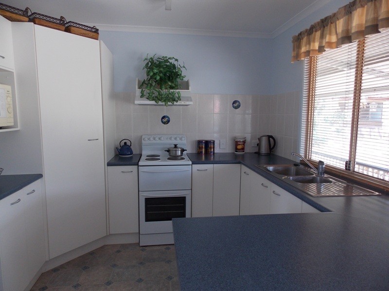 23 Fairway Drive, Nanango QLD 4615