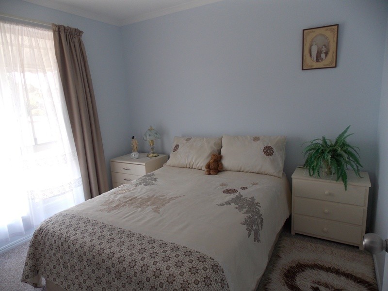 23 Fairway Drive, Nanango QLD 4615