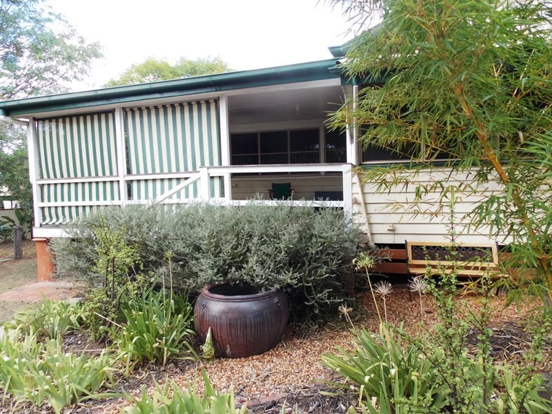 65 Gipps Street, Nanango QLD 4615