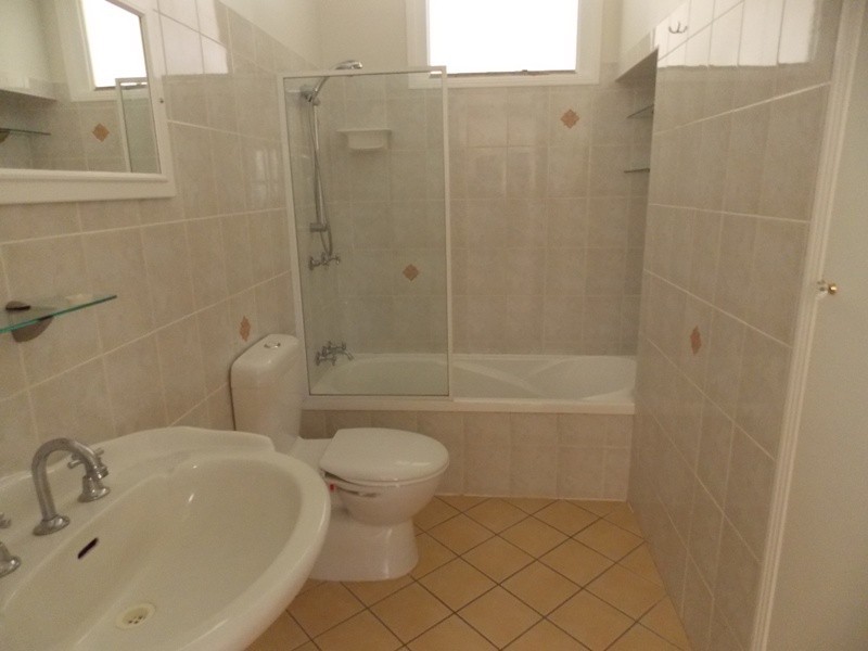 65 Gipps Street, Nanango QLD 4615