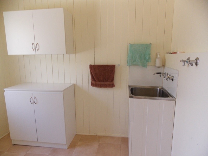 65 Gipps Street, Nanango QLD 4615