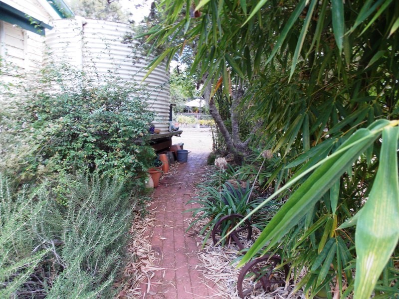 65 Gipps Street, Nanango QLD 4615