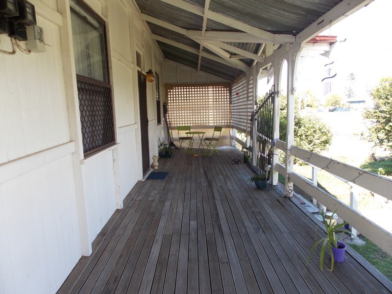 28 Gipps Street, Nanango QLD 4615