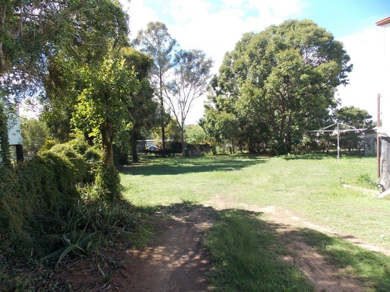 28 Gipps Street, Nanango QLD 4615