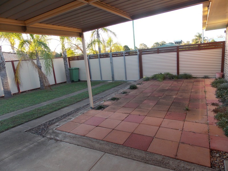 8 Eagle Street, Nanango QLD 4615