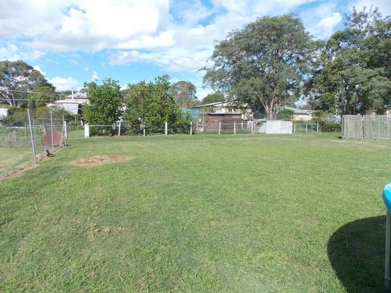 46 Burnett Street, Nanango QLD 4615
