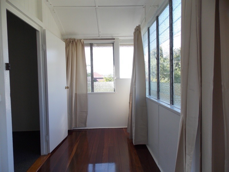 32 Elk Street, Nanango QLD 4615