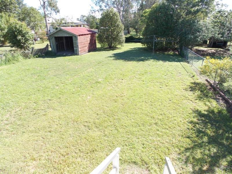 32 Elk Street, Nanango QLD 4615
