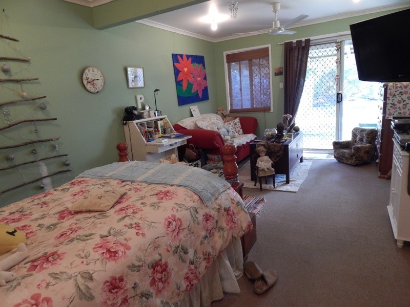 1 Cooyar Court, Nanango QLD 4615