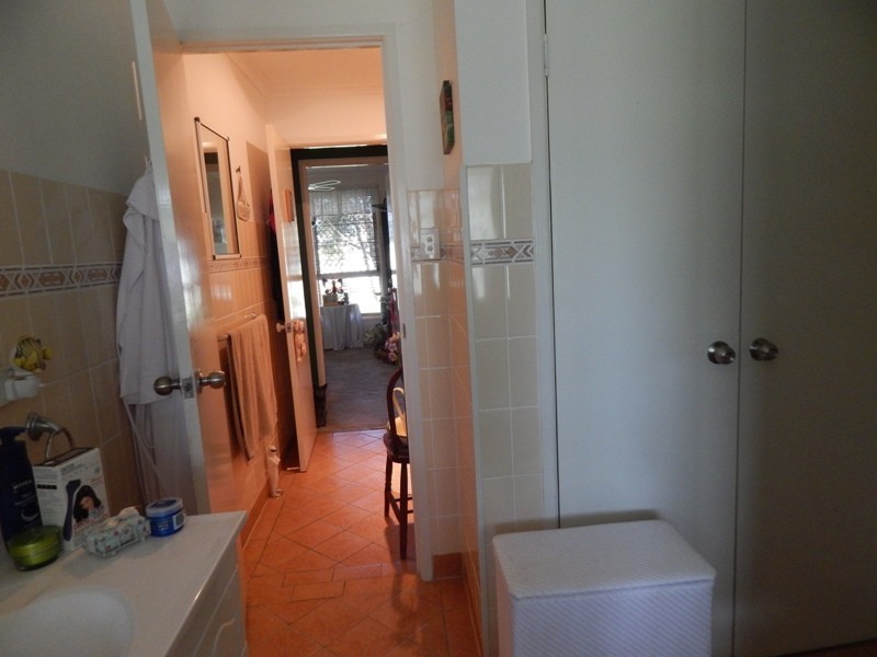 1 Cooyar Court, Nanango QLD 4615