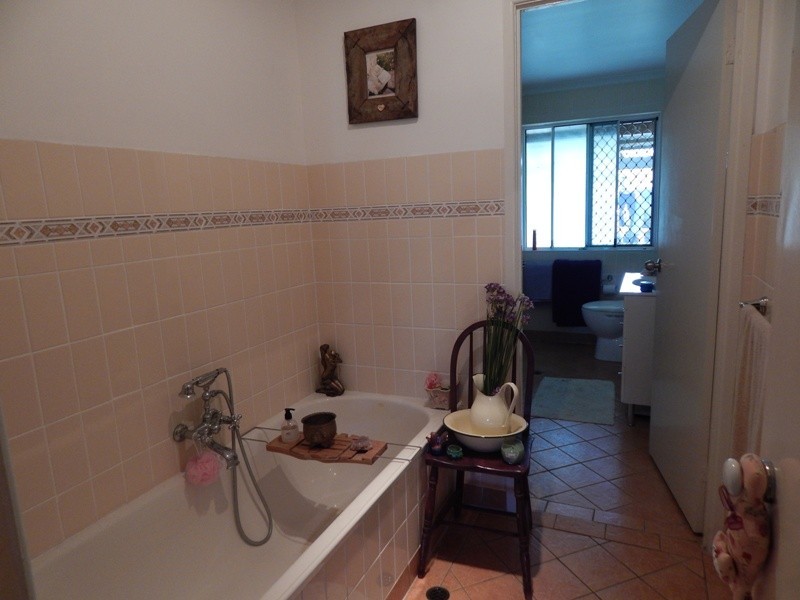 1 Cooyar Court, Nanango QLD 4615