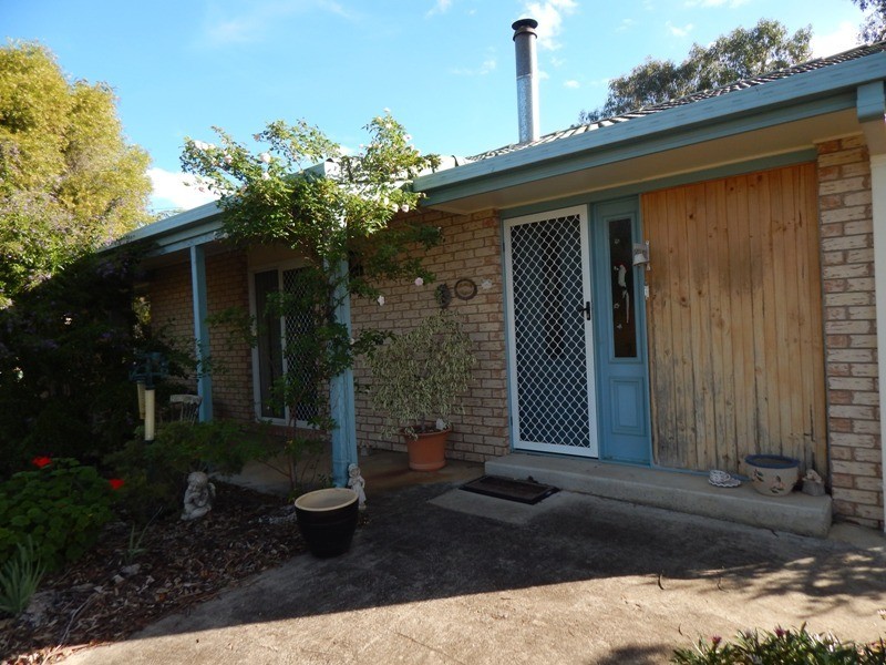 1 Cooyar Court, Nanango QLD 4615