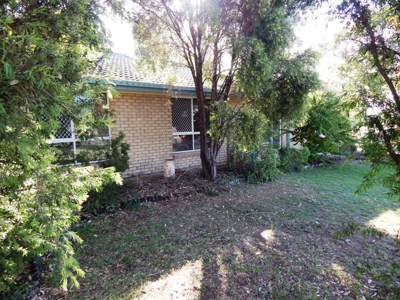 1 Cooyar Court, Nanango QLD 4615
