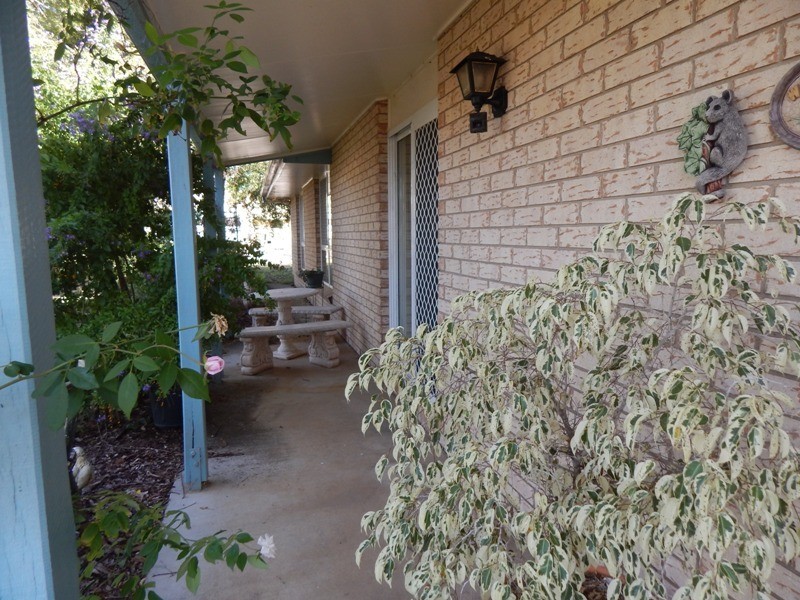 1 Cooyar Court, Nanango QLD 4615