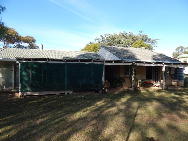 1 Cooyar Court, Nanango QLD 4615