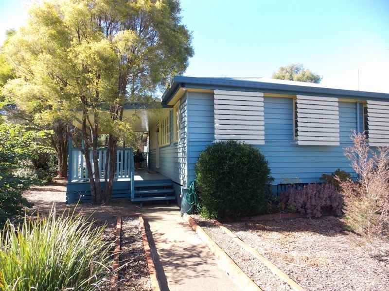 66 Cairns Street, Nanango QLD 4615