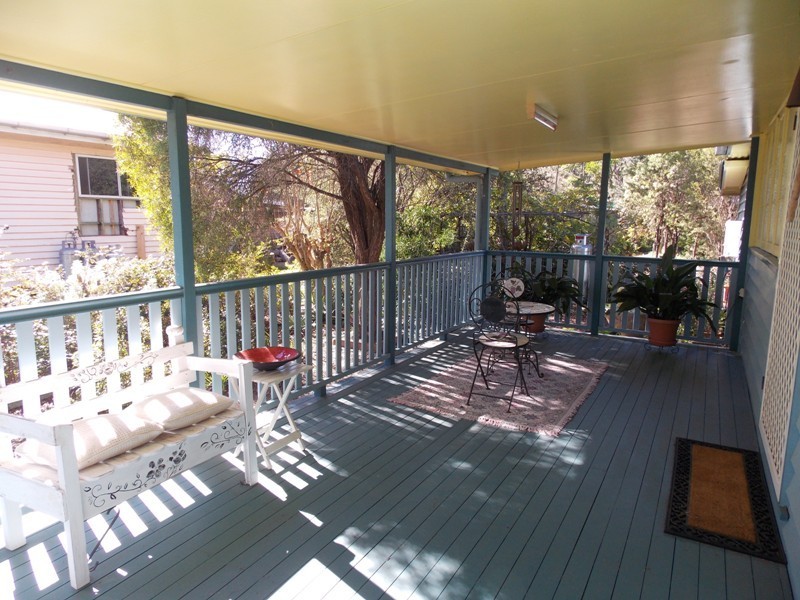 66 Cairns Street, Nanango QLD 4615