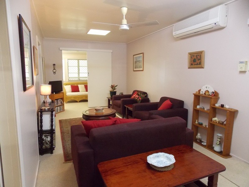 66 Cairns Street, Nanango QLD 4615