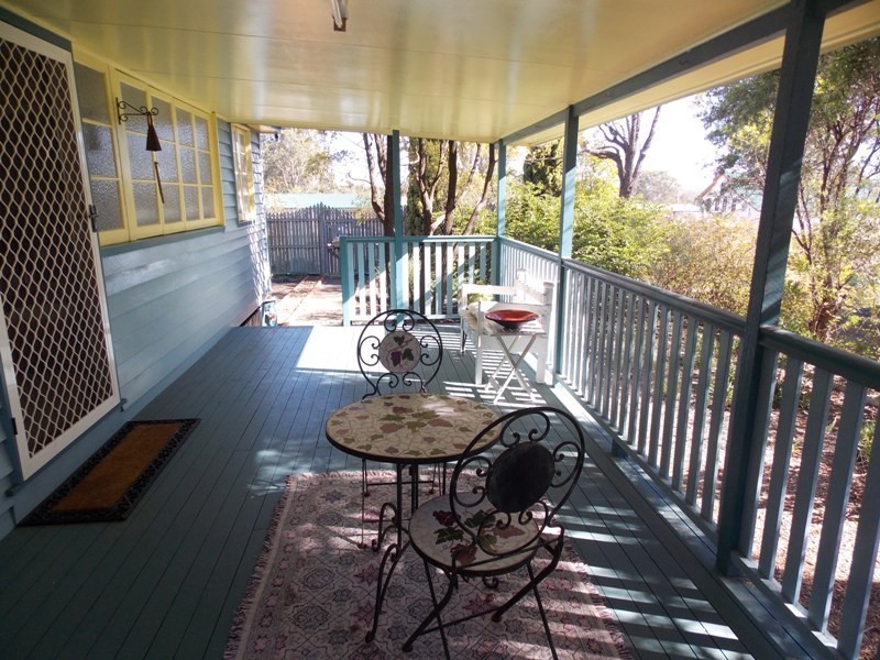 66 Cairns Street, Nanango QLD 4615