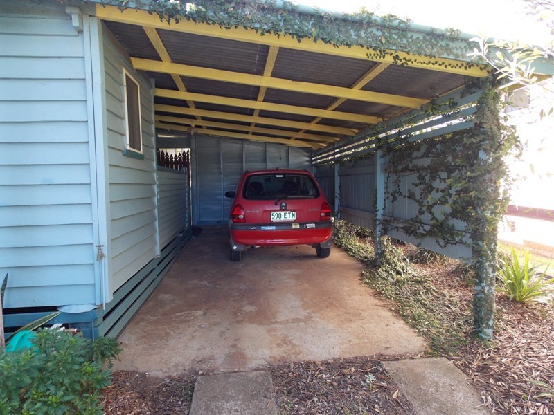 66 Cairns Street, Nanango QLD 4615