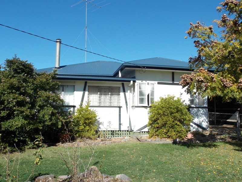 113 Drayton Street, Nanango QLD 4615