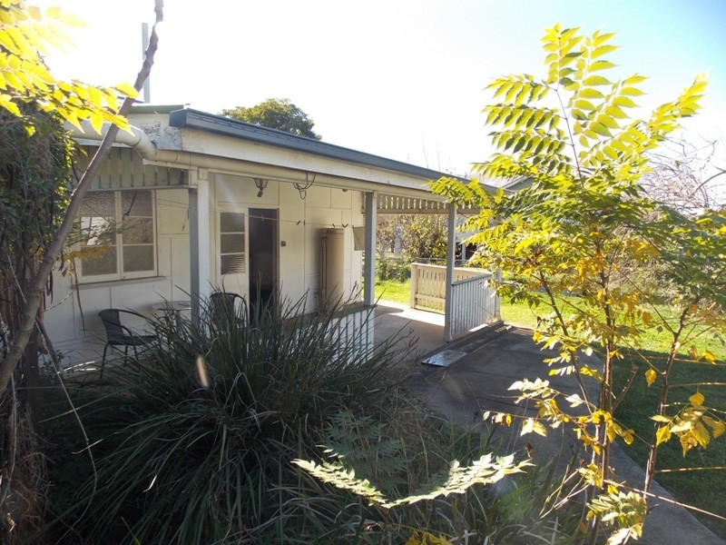 113 Drayton Street, Nanango QLD 4615