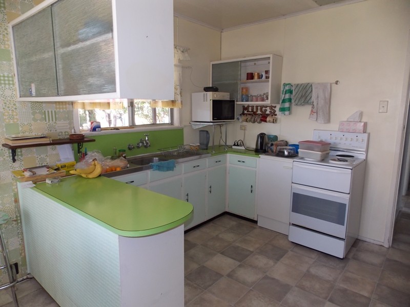 82 Cairns Street, Nanango QLD 4615