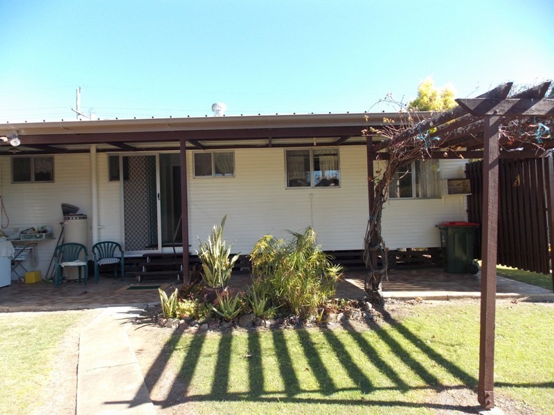 82 Cairns Street, Nanango QLD 4615