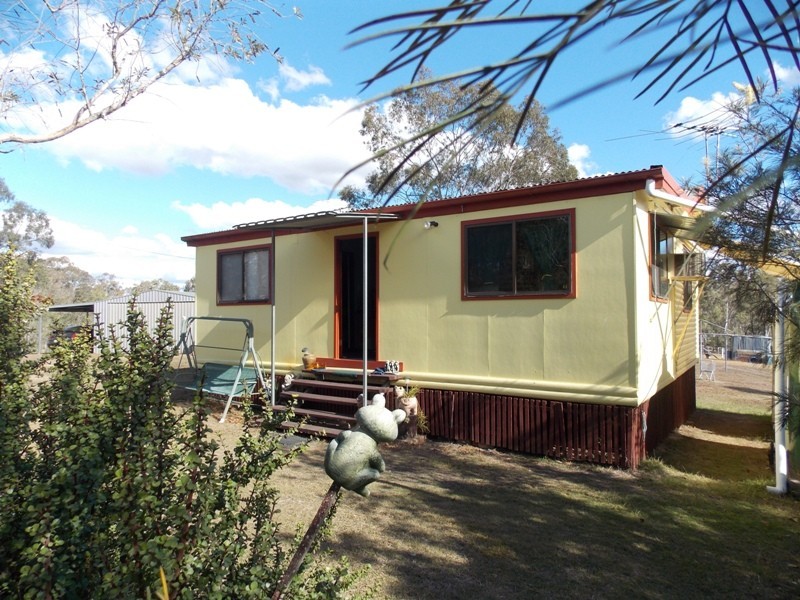 212 Hamilton Road, Nanango QLD 4615