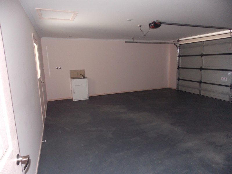 31 Cairns Street, Nanango QLD 4615