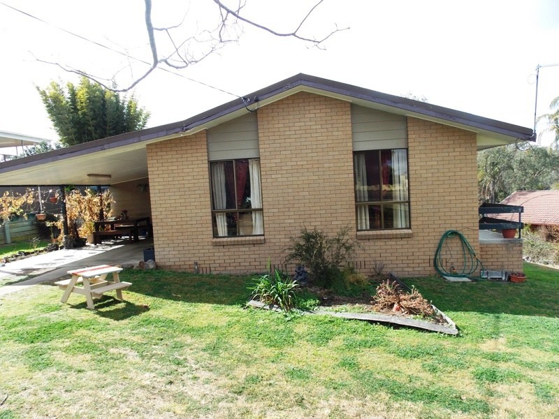 120 Brisbane Street, Nanango QLD 4615