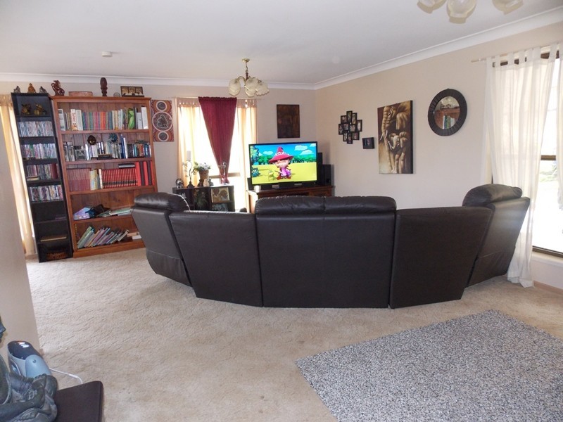 120 Brisbane Street, Nanango QLD 4615