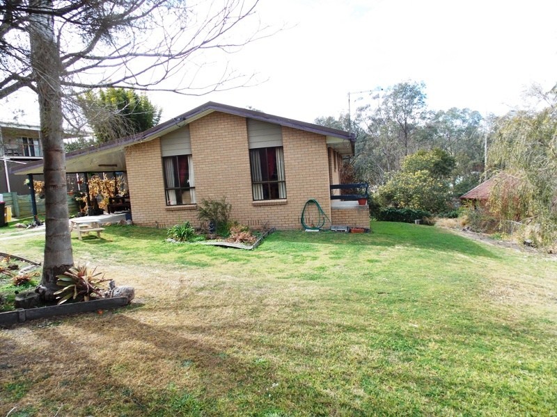 120 Brisbane Street, Nanango QLD 4615