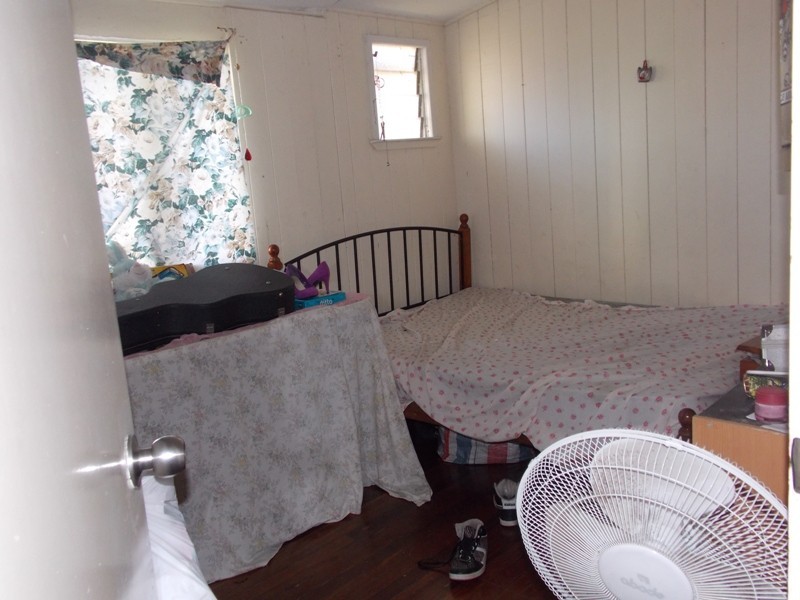 21 Arthur Street West, Nanango QLD 4615