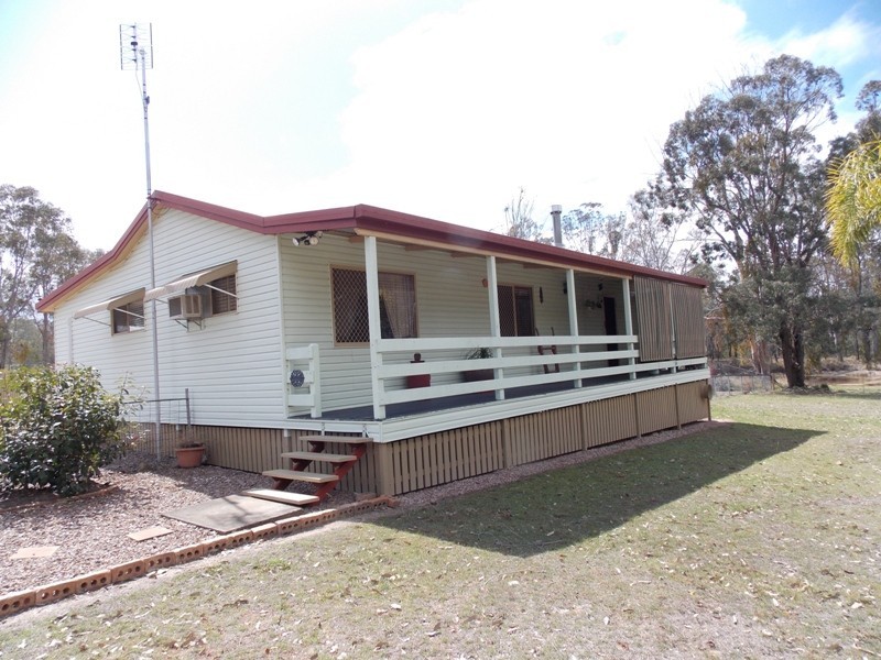 16 Elouera Drive, Nanango QLD 4615