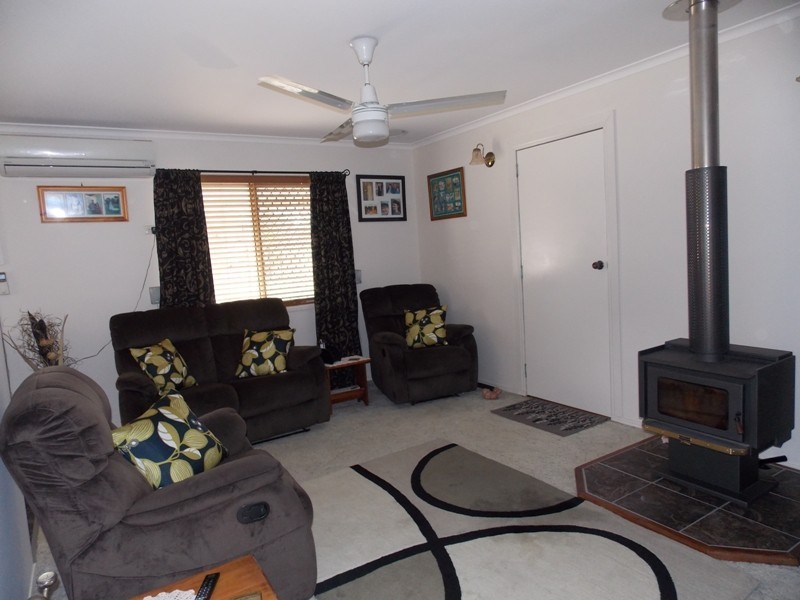 16 Elouera Drive, Nanango QLD 4615