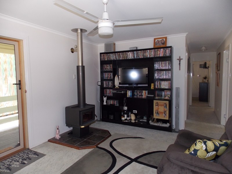 16 Elouera Drive, Nanango QLD 4615