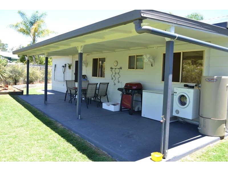 19 Birdie Street, Nanango QLD 4615