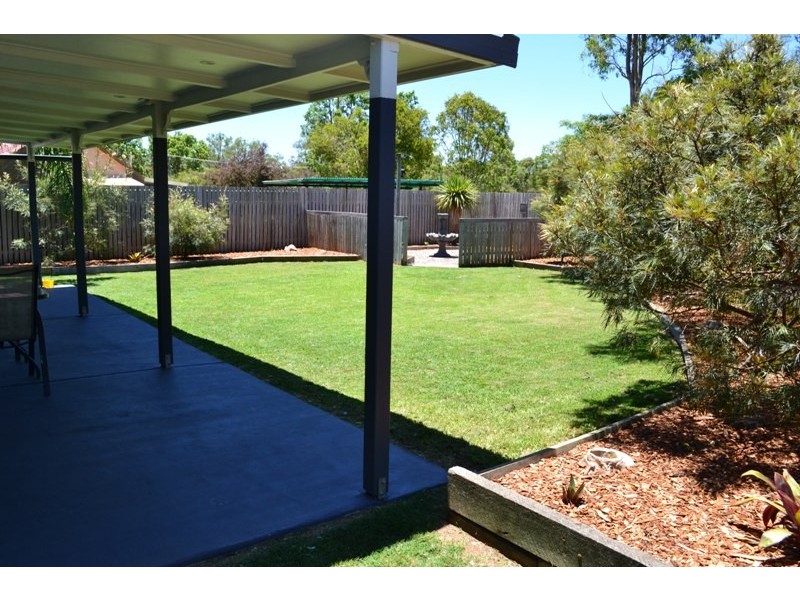 19 Birdie Street, Nanango QLD 4615