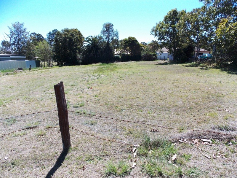 24 Hay Street, Nanango QLD 4615