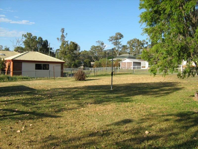 24 Hay Street, Nanango QLD 4615