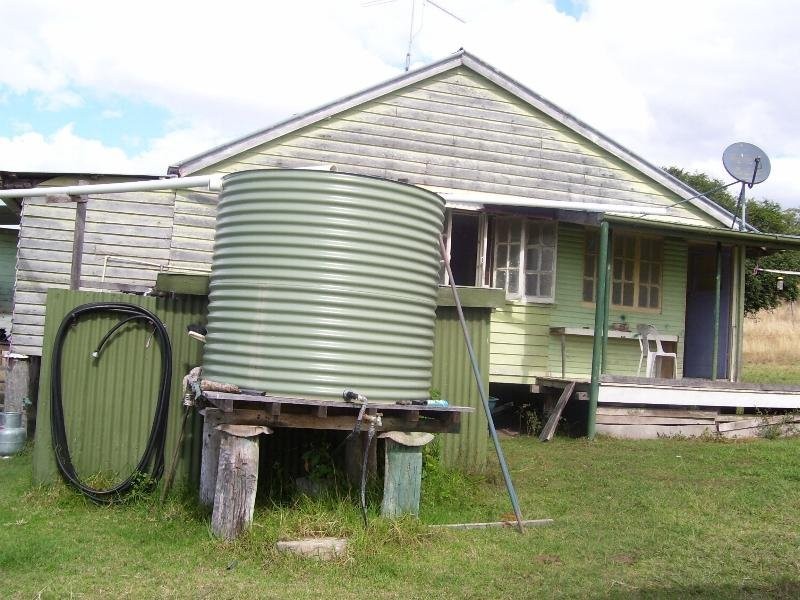 2358 Manumbar Road, Johnstown QLD 4615