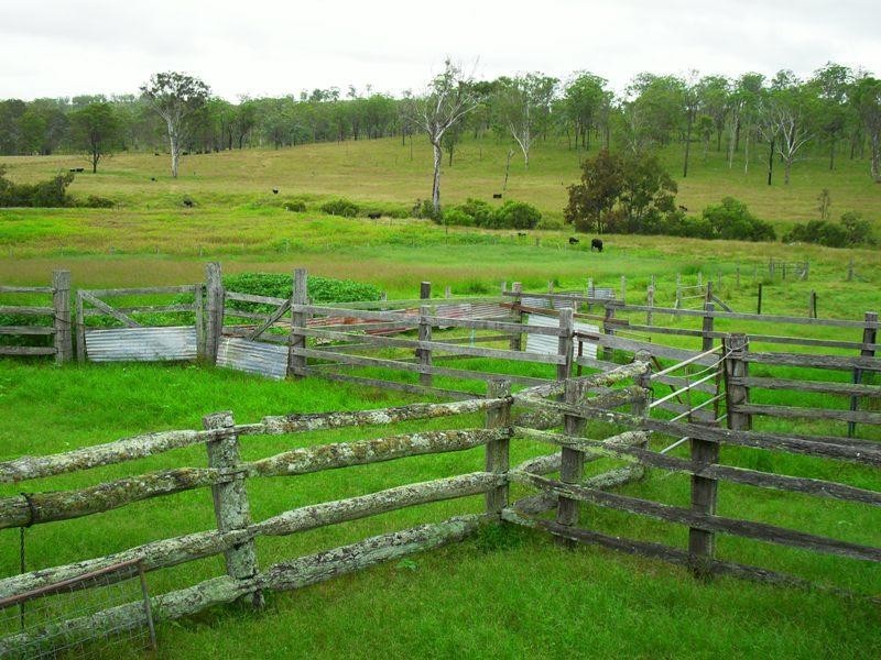 2358 Manumbar Road, Johnstown QLD 4615