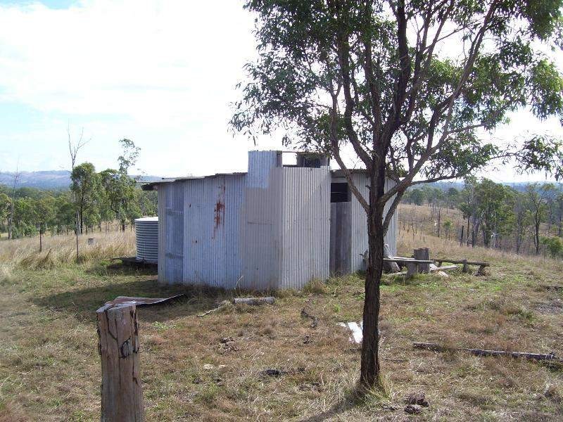 2358 Manumbar Road, Johnstown QLD 4615