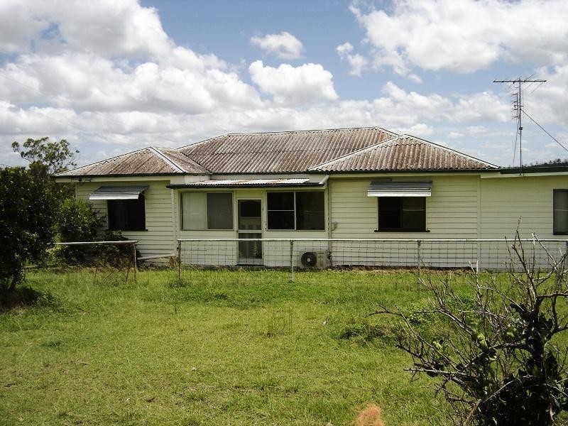 527 Tarong Railway Road, Nanango QLD 4615
