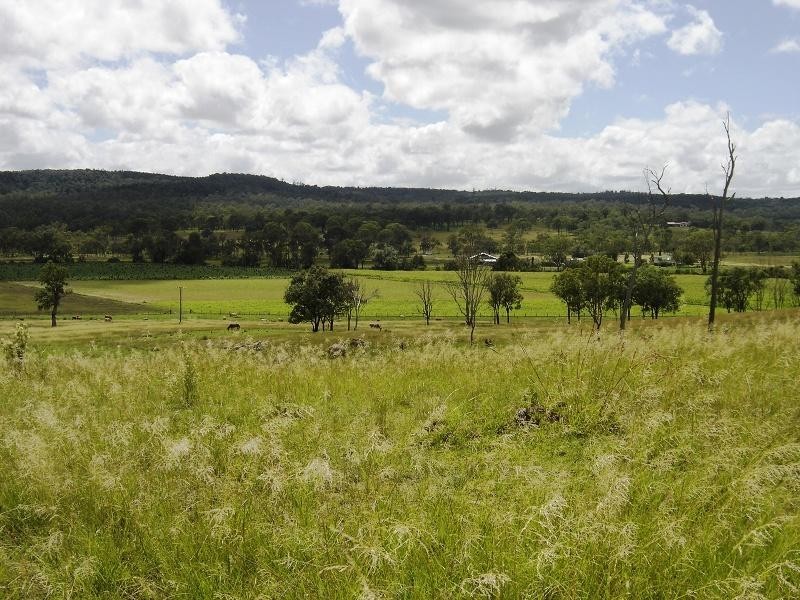 527 Tarong Railway Road, Nanango QLD 4615