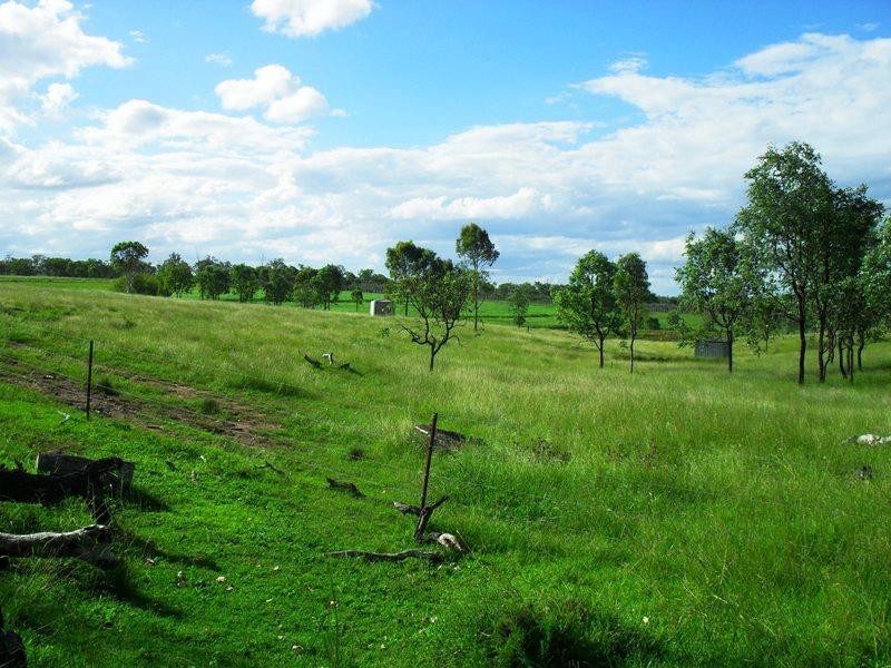 28 Pleystowe Road, Nanango QLD 4615