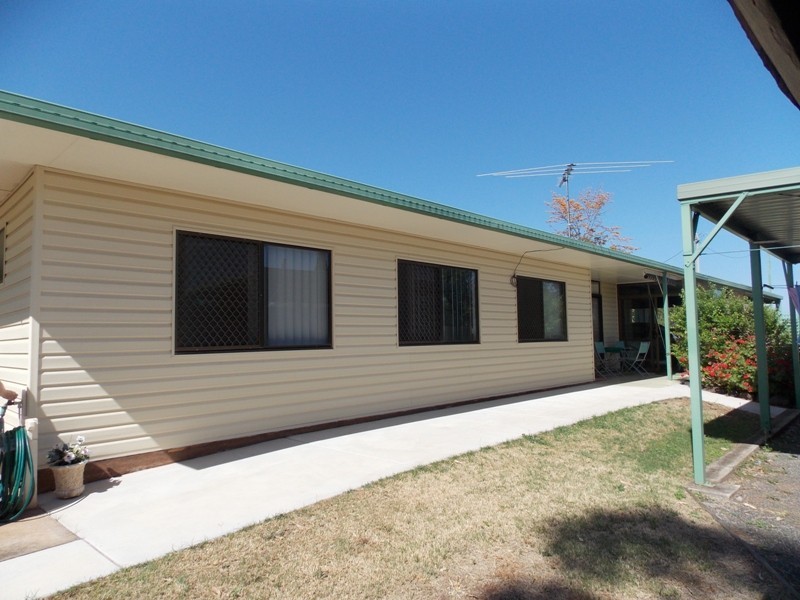52 Cairns Street, Nanango QLD 4615
