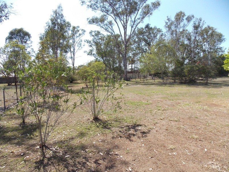 52 Cairns Street, Nanango QLD 4615