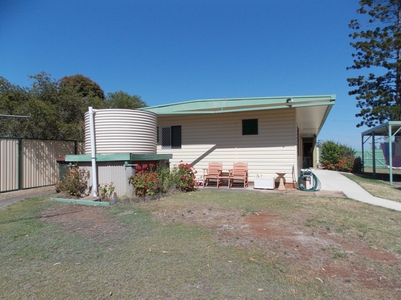 52 Cairns Street, Nanango QLD 4615